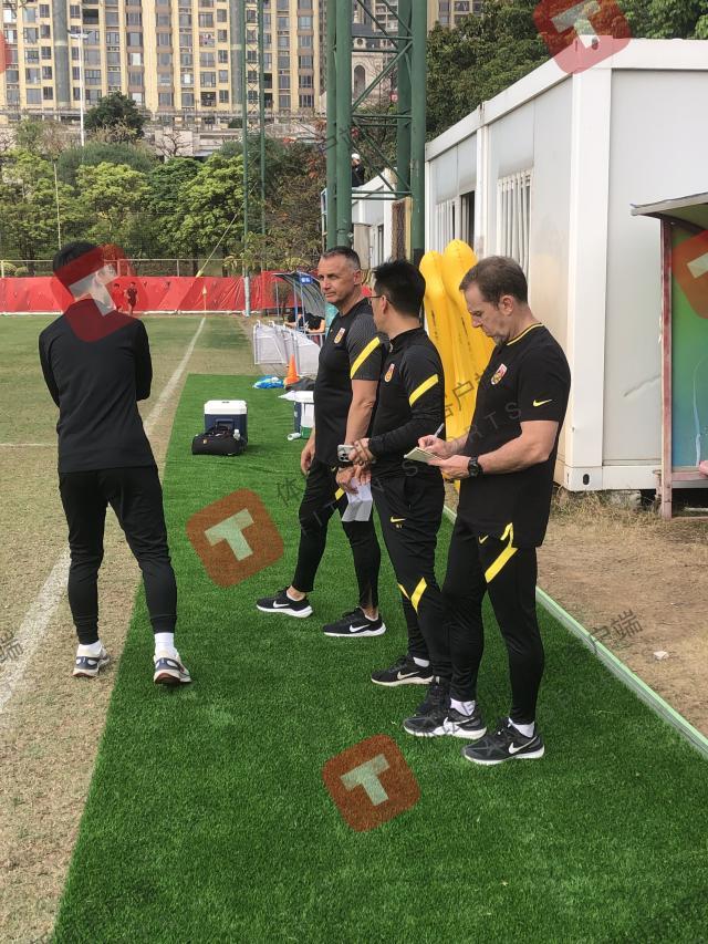 AG百家乐登录入口-久尔杰维奇述职后现身07精英训练营 未来仍未确定