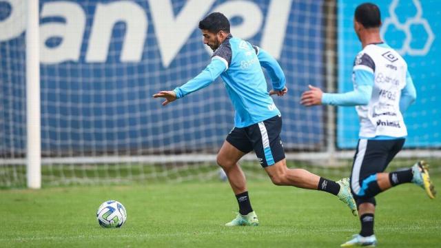 AG百家乐-格雷米奥主席：苏亚雷斯膝伤很严重，可能要装假肢